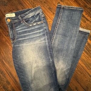 BKE Women's Straight Leg Jeans in Classic Blue